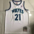 Maillot 21 Garnett Wolves Classic Blanc Brodé