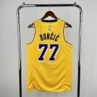 Maillot 77 Doncic Lakers 2024-25 City Edition jaune