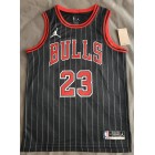Maillot Basket 23 Jordan Bulls Noir avec Stripe